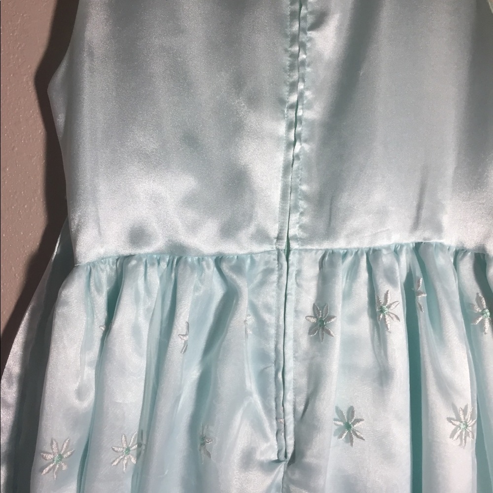 Girls dress size 10 Aqua color with white flowers